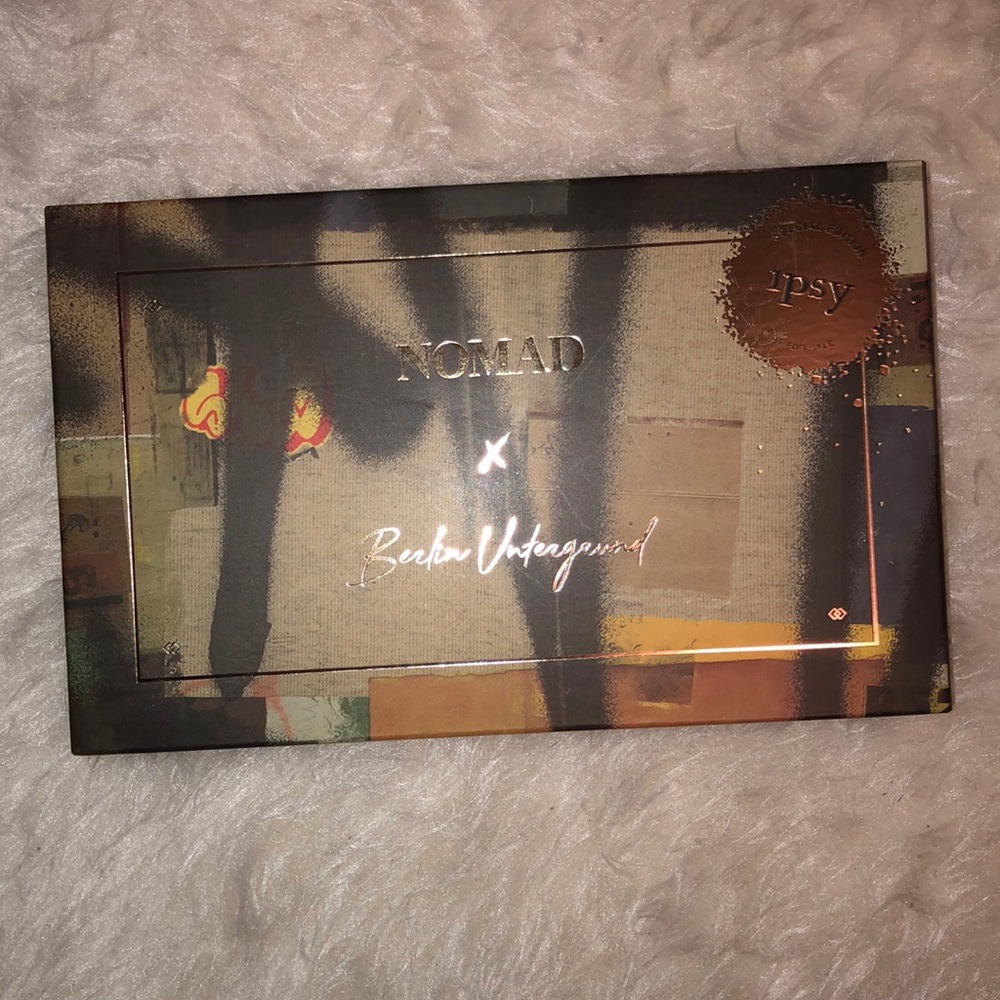 Nomad intense eyeshadow palette